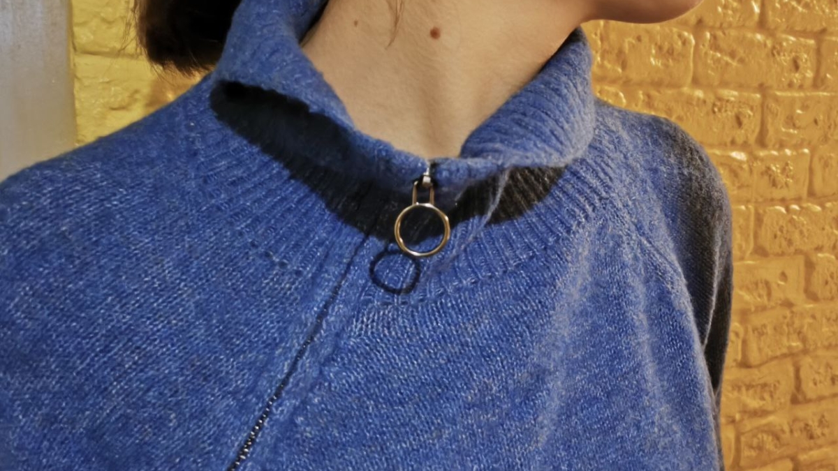 Как носить модный свитер с молнией и не выглядеть, будто вы идете в спортзал: история одной детали ИА SM-News