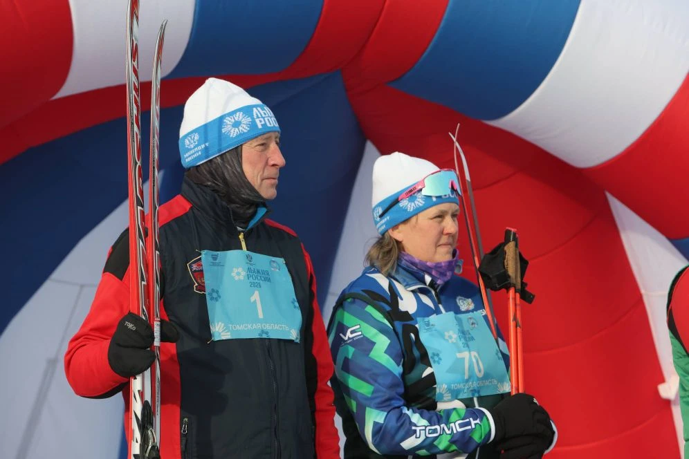 Губернатор Владимир Мазур дал старт «Лыжне России» в Томской области