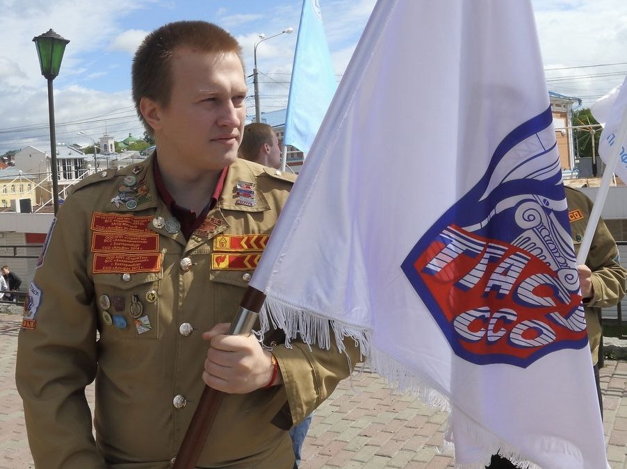 Губернатор Мазур поздравил с праздником Российские студенческие отряды