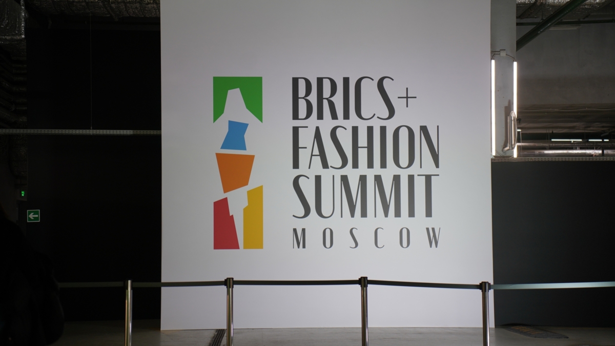 2026 — это новый 2016: почему зеленая парка снова стала главным символом эпохи Светлана Мулыкина