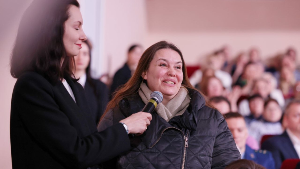 Миляев выслушал необычную просьбу: многодетная тулячка мечтает о награде из рук Президента Андрей Пирязев