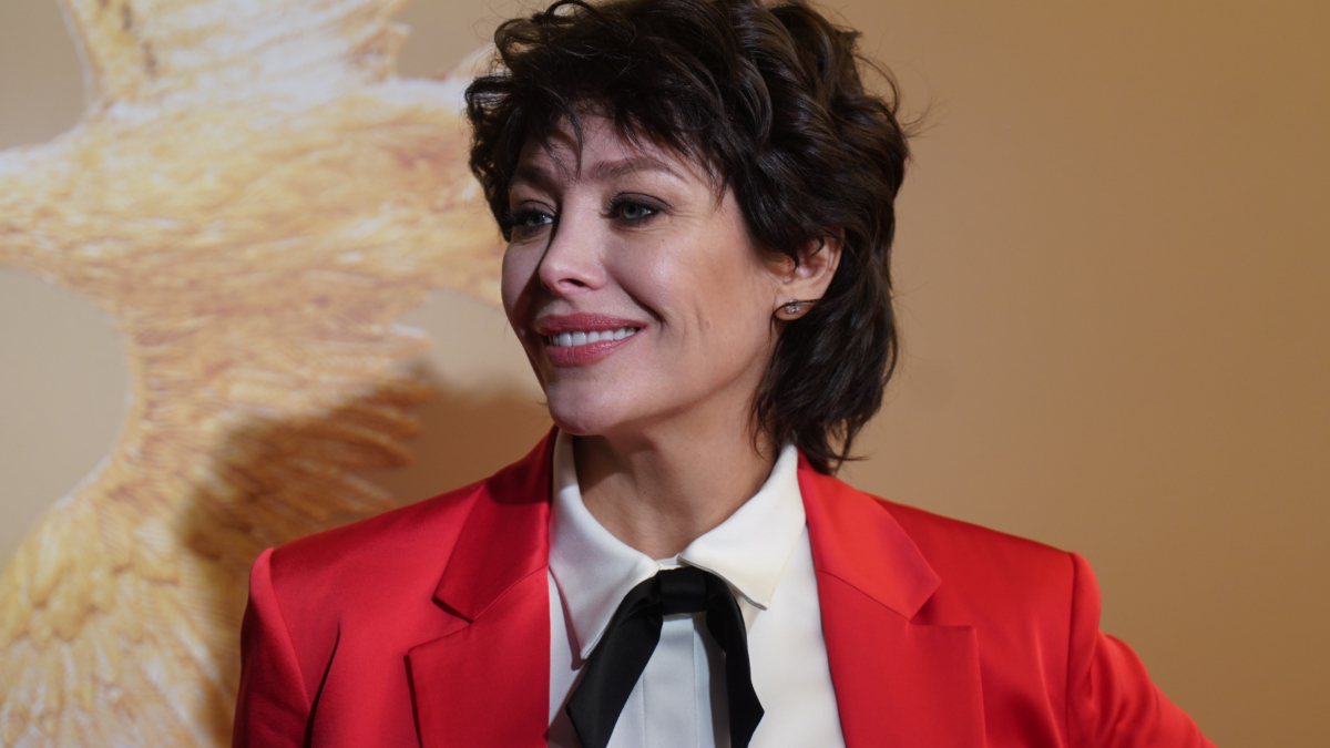 Стилисты раскрыли секрет: как носить рубашку, чтобы выглядеть на миллион Светлана Мулыкина