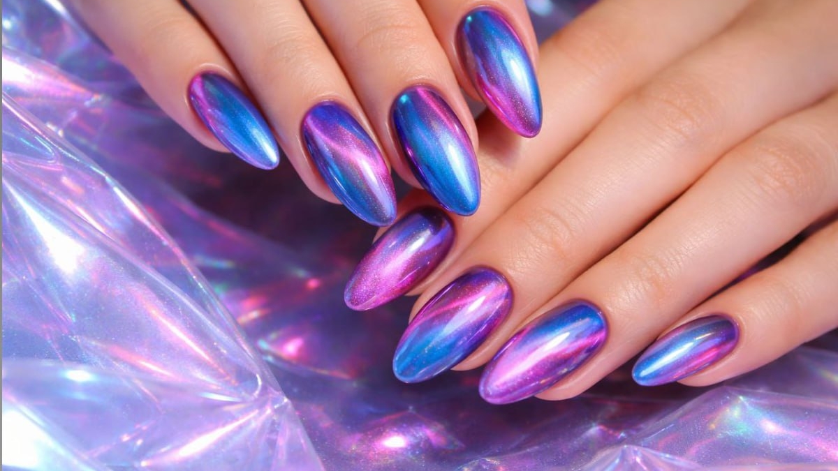 Френч-кошка: трендовый маникюр весны-2026 сочетает классику и мерцание — 10 идей ИА SM-News, chatgpt.com