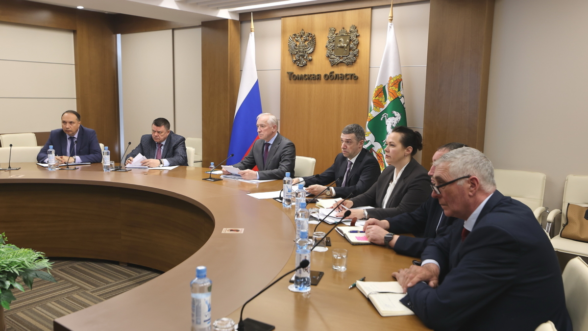 Губернатор Владимир Мазур обсудил с полпредом подготовку к весенним полевым работам