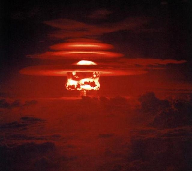 Эксперт: Ближневосточный кризис повышает риски ядерной эскалации Пресс-служба правительства США