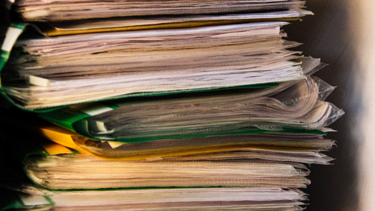 Есаков: Массовый характер также приняла подача коллекторских исков по старому адресу должников ИА SM-News