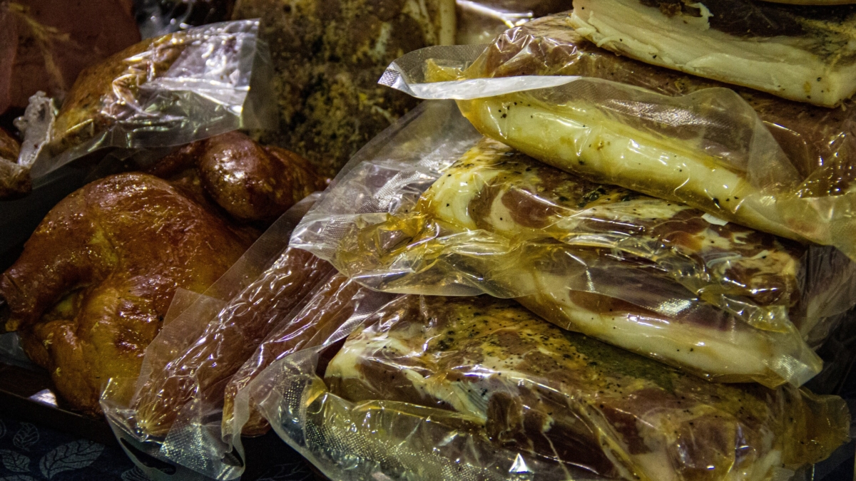 Эти 4 признака мяса испортят вам ужин и жизнь: тест на свежесть за 30 секунд — щупай, нюхай, смотри ИА SM-News