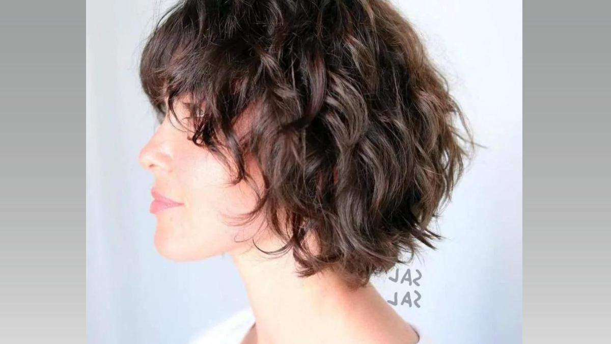 Эти 5 стрижек без укладки сотрут возраст лучше лифтинга — почему в 40+ длинные волосы не в тренде ИА SM-News, chatgpt.com