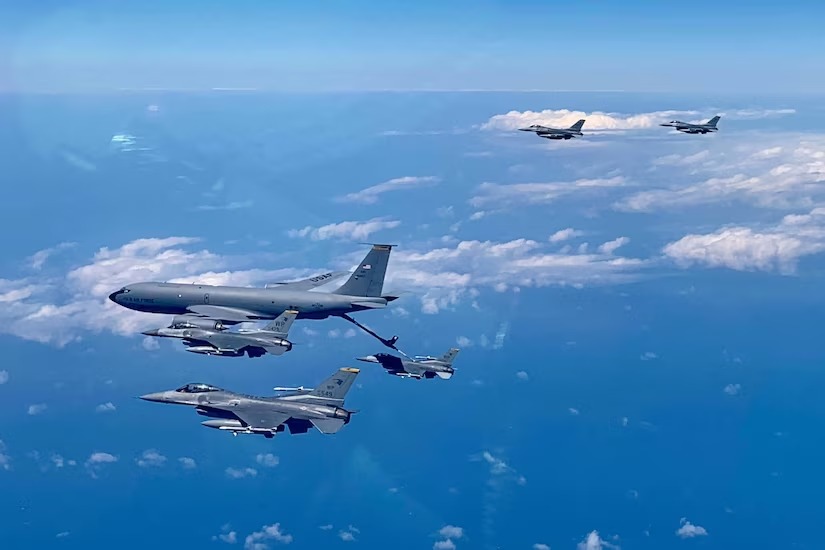 Иран задействует подводные силы для прорыва блокады Ормуза Официальный сайт Минобороны США www.defense.gov