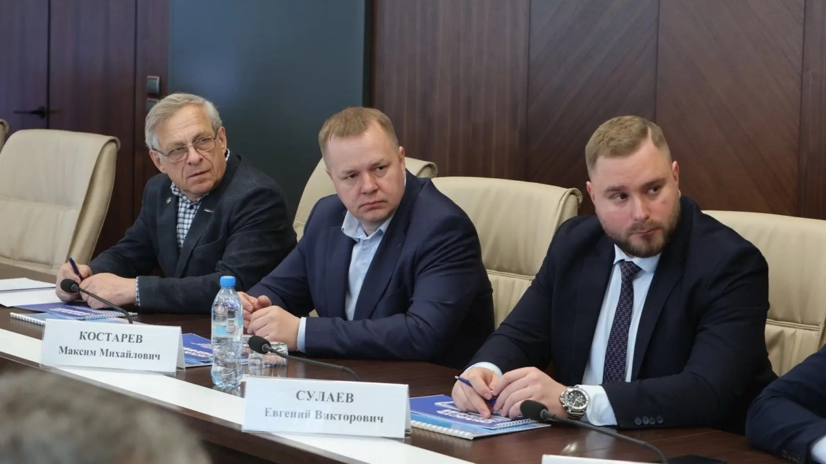Губернатор Владимир Мазур поддержал инициативу по обучению рабочей профессии девятиклассников, не сдавших ОГЭ