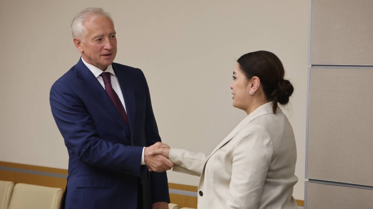 Губернатор Владимир Мазур обсудил с Генконсулом Таджикистана перспективы сотрудничества
