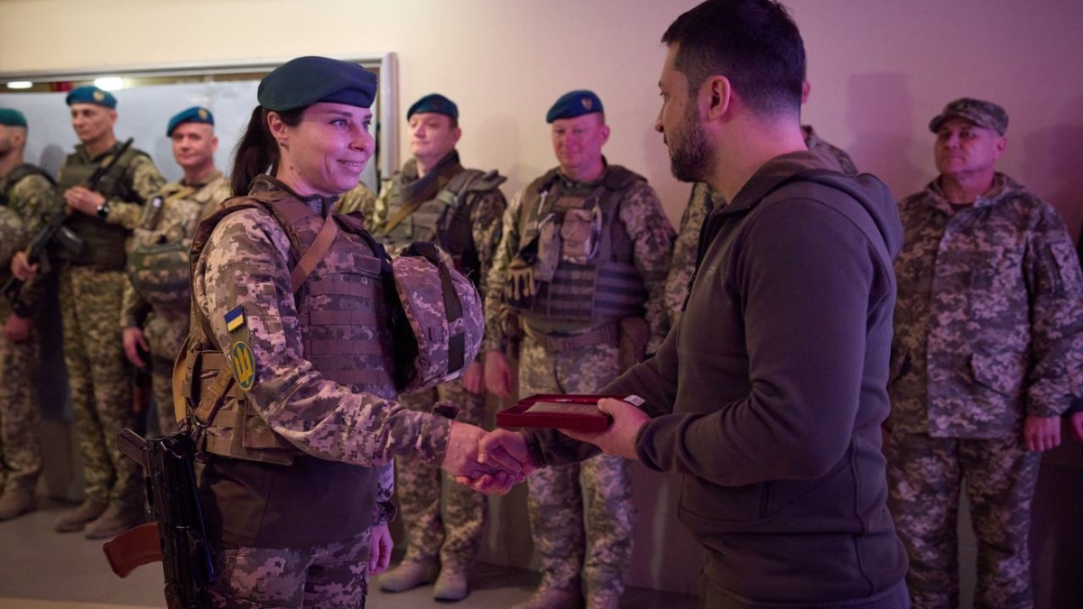 Экс-министр обороны Украины выстроил независимые контакты с западным военпромом Официальный сайт президента Украины president.gov.ua