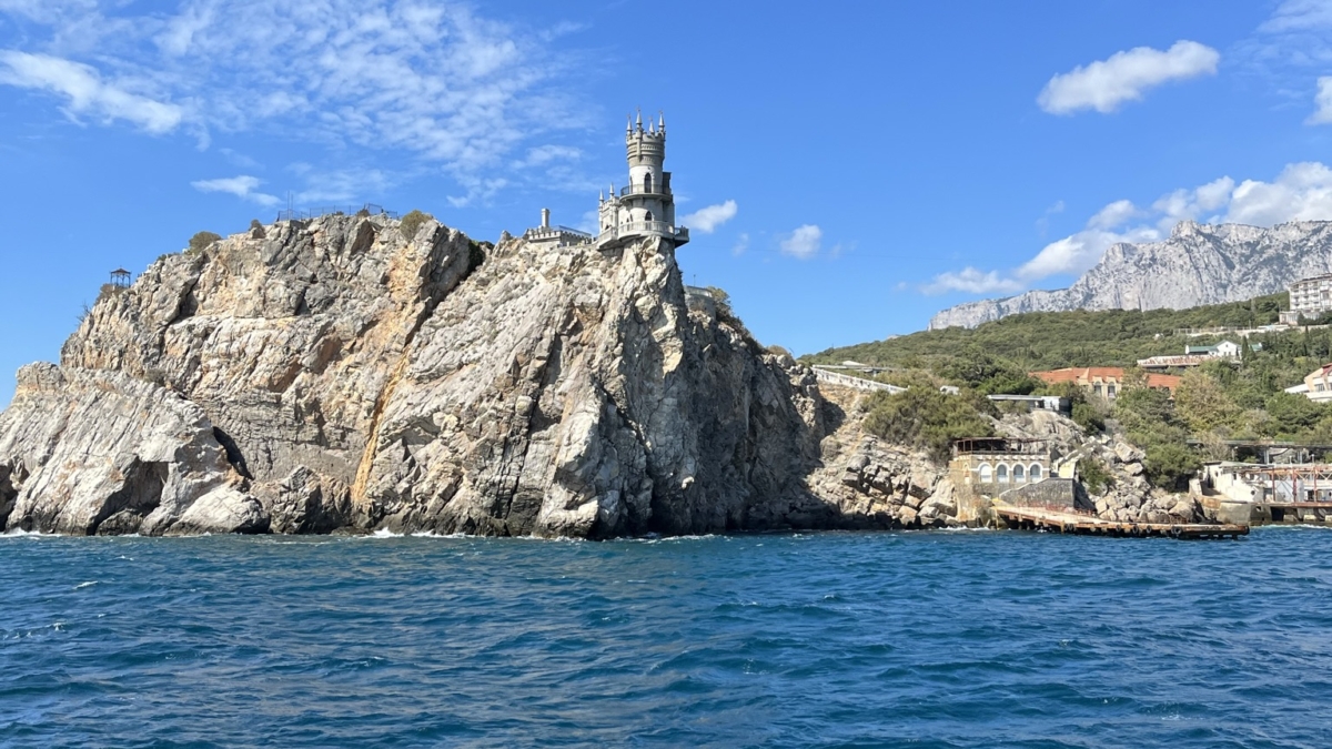 Куда поехать на море без загранпаспорта: места в Крыму, которые стоит увидеть хотя бы раз ИА SM-News