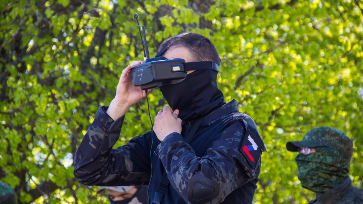 Журналист Медведев прогнозирует появление автономных роев дальнобойных дронов с ИИ ИА SM-News