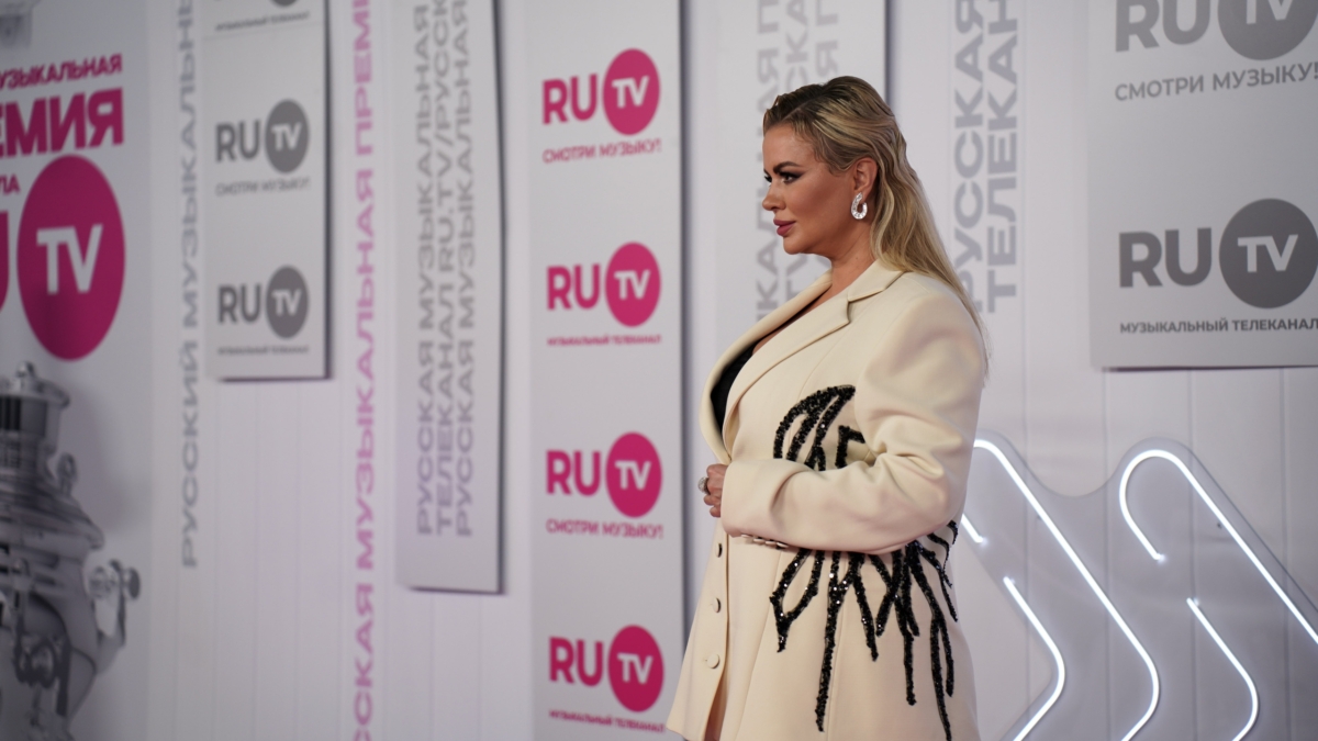 Длинные волосы снова в моде: какие прически будут главными осенью 2026 года Светлана Мулыкина