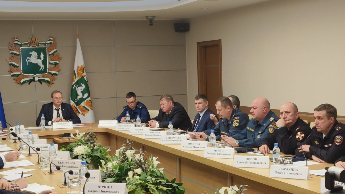 Под Томском завершается расчистка русла Томи в районе Боярских островов