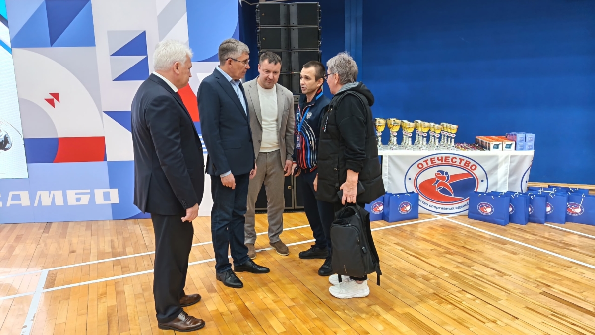 Тула принимает масштабный межрегиональный турнир по самбо и дзюдо среди юношей